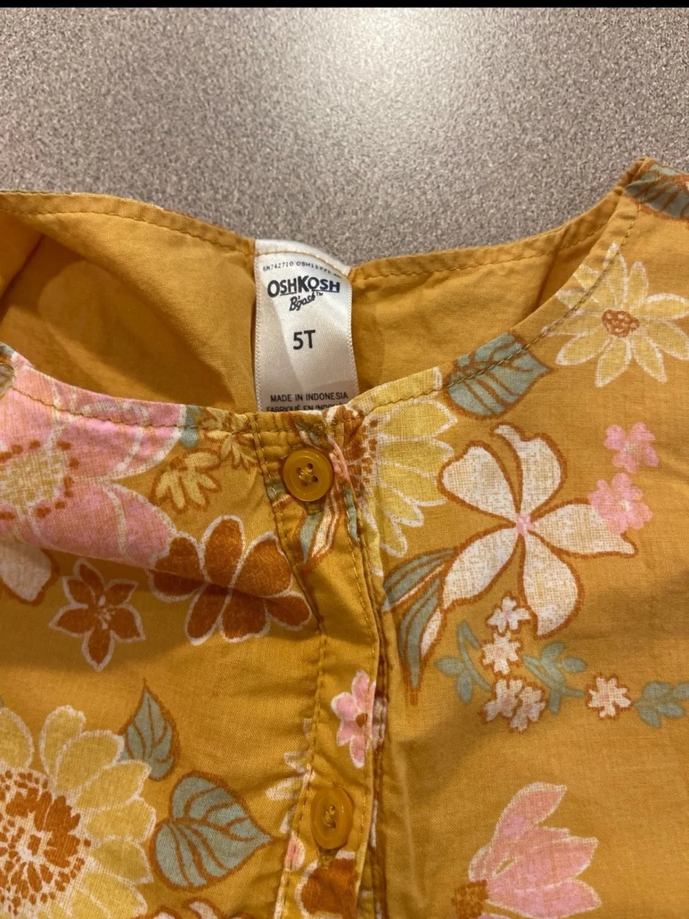 Oshkosh girls cotton dress 5T yellow floral